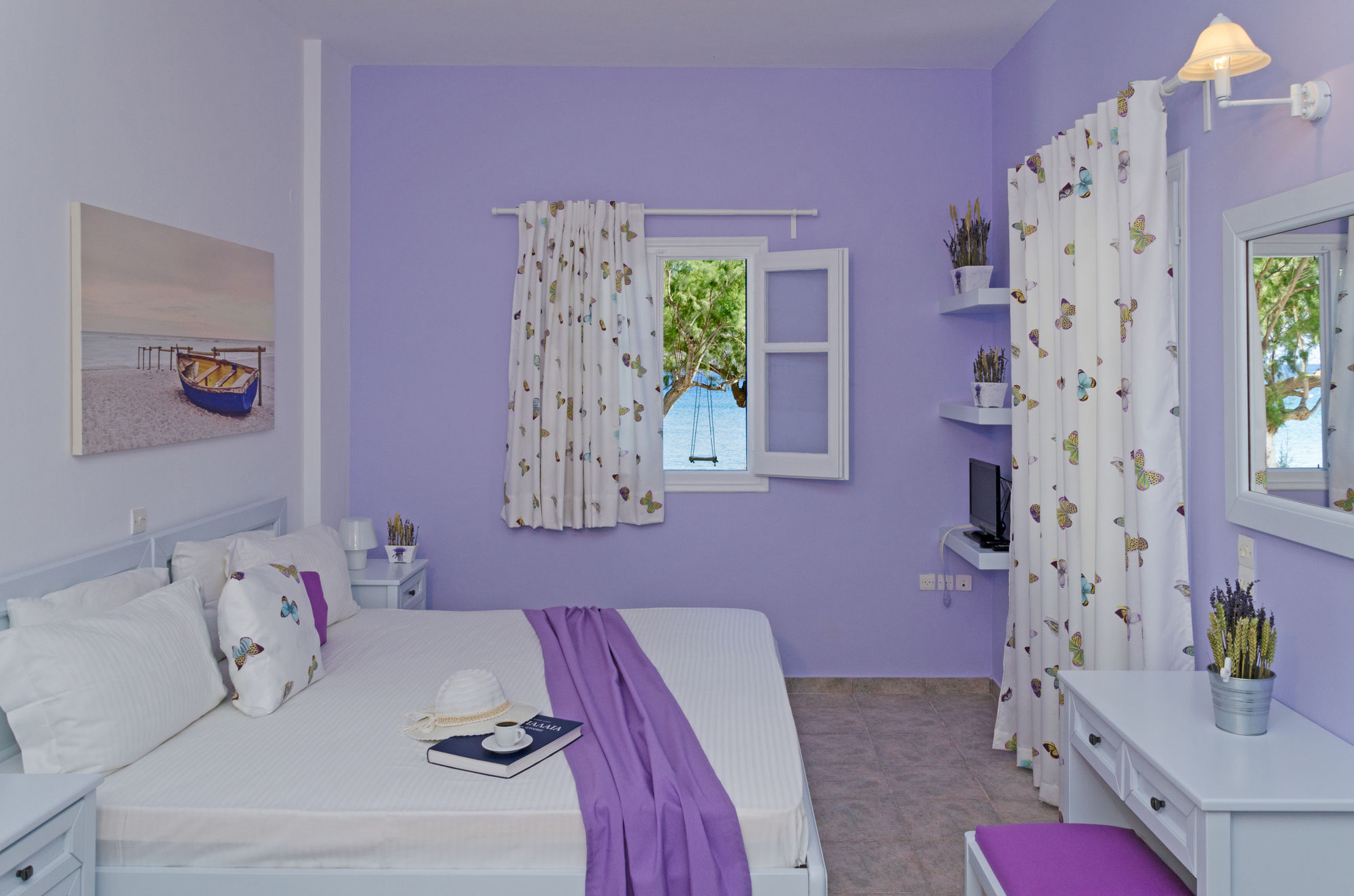 Фото Mouras Studios