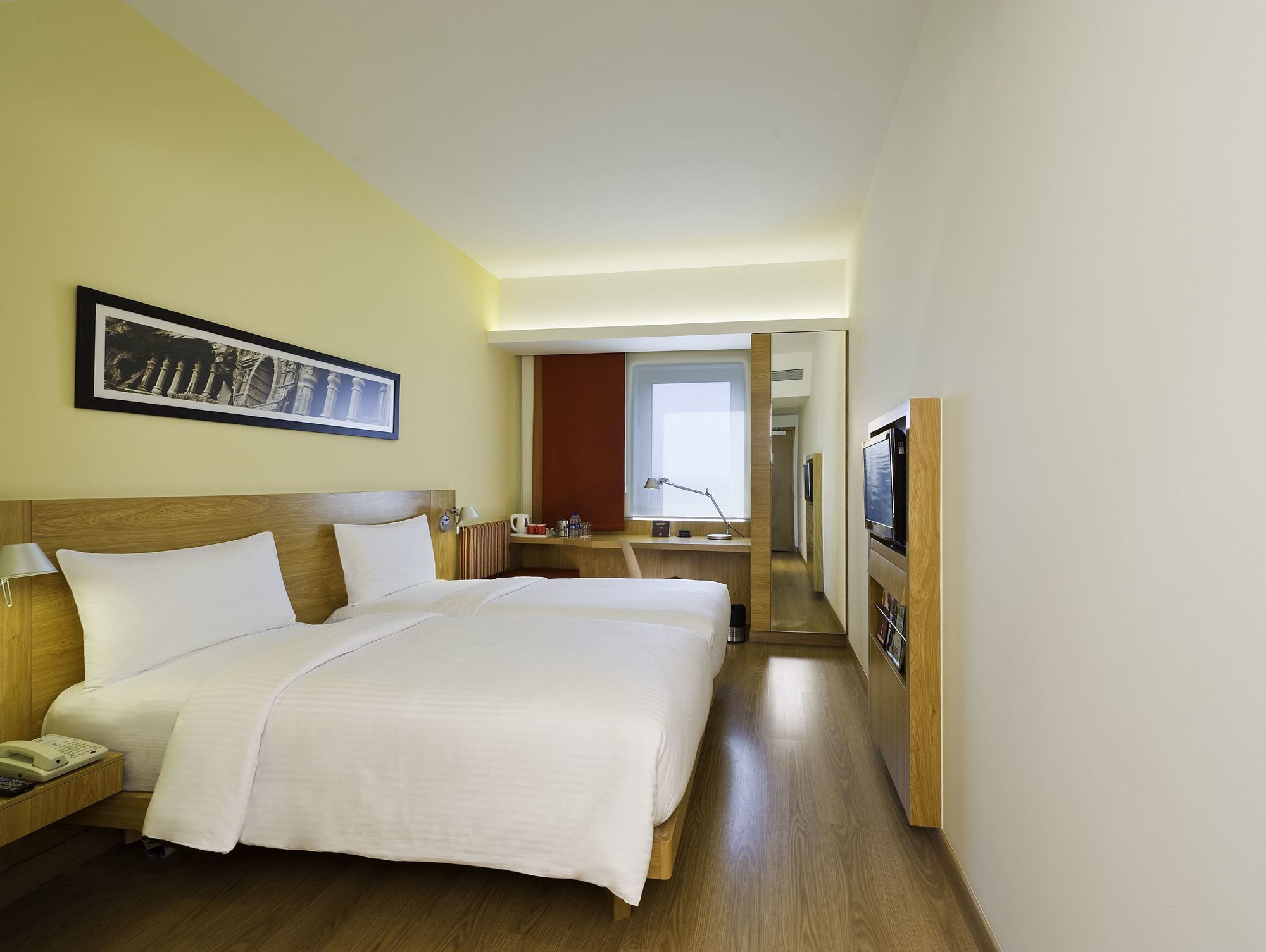 Фото Ibis Nashik Hotel
