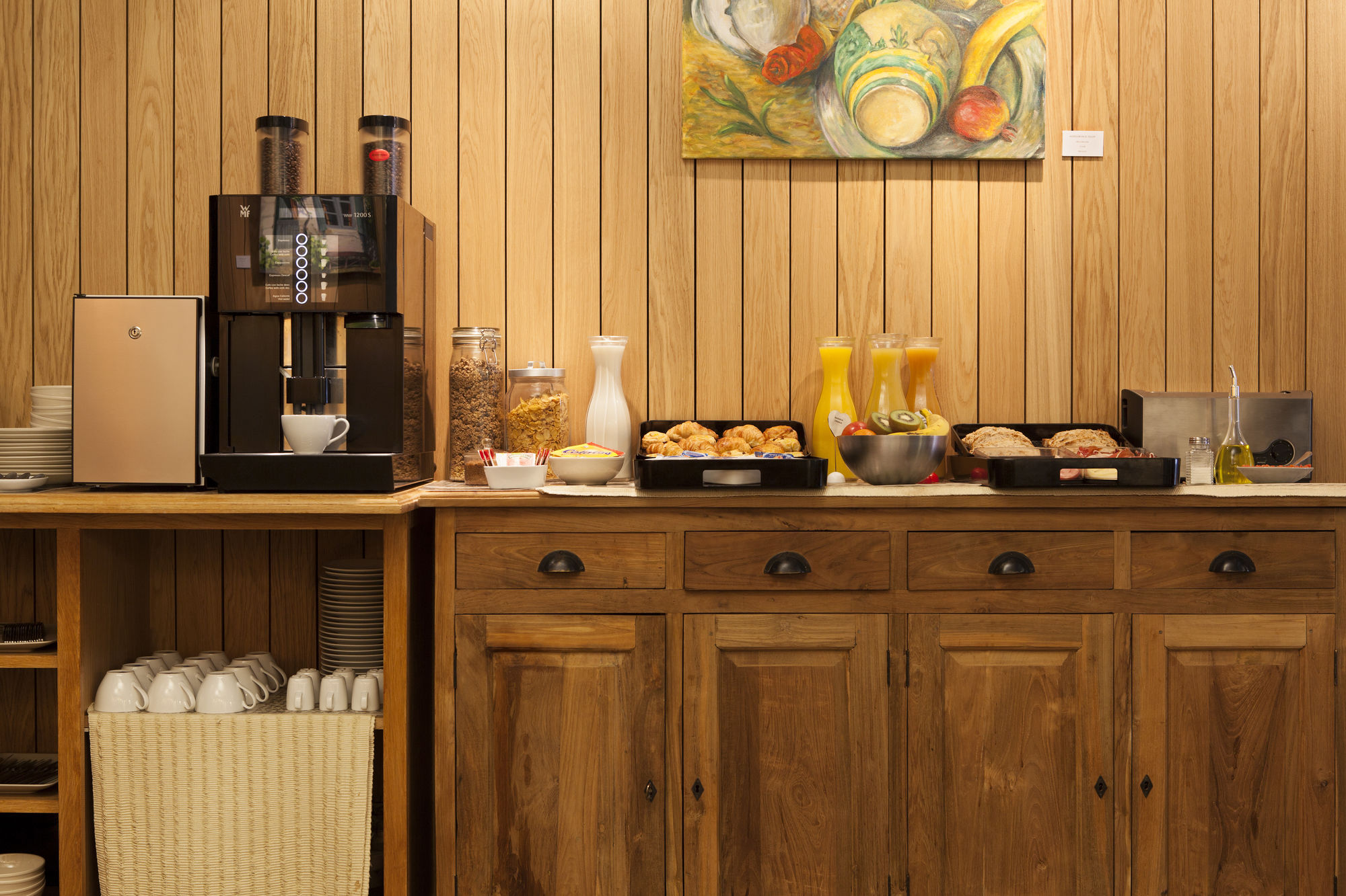 Фото Artrip Hotel