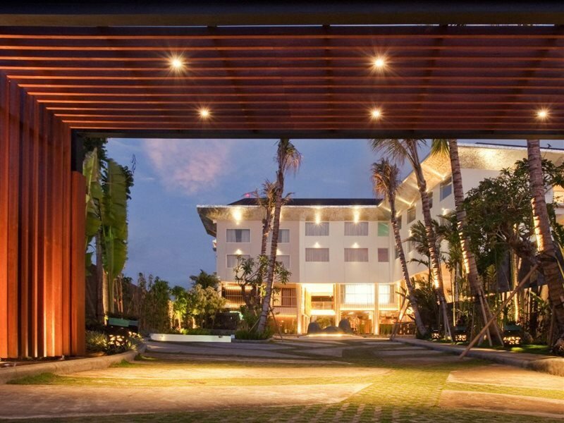 Фото Отель The 101 Bali Fontana Seminyak