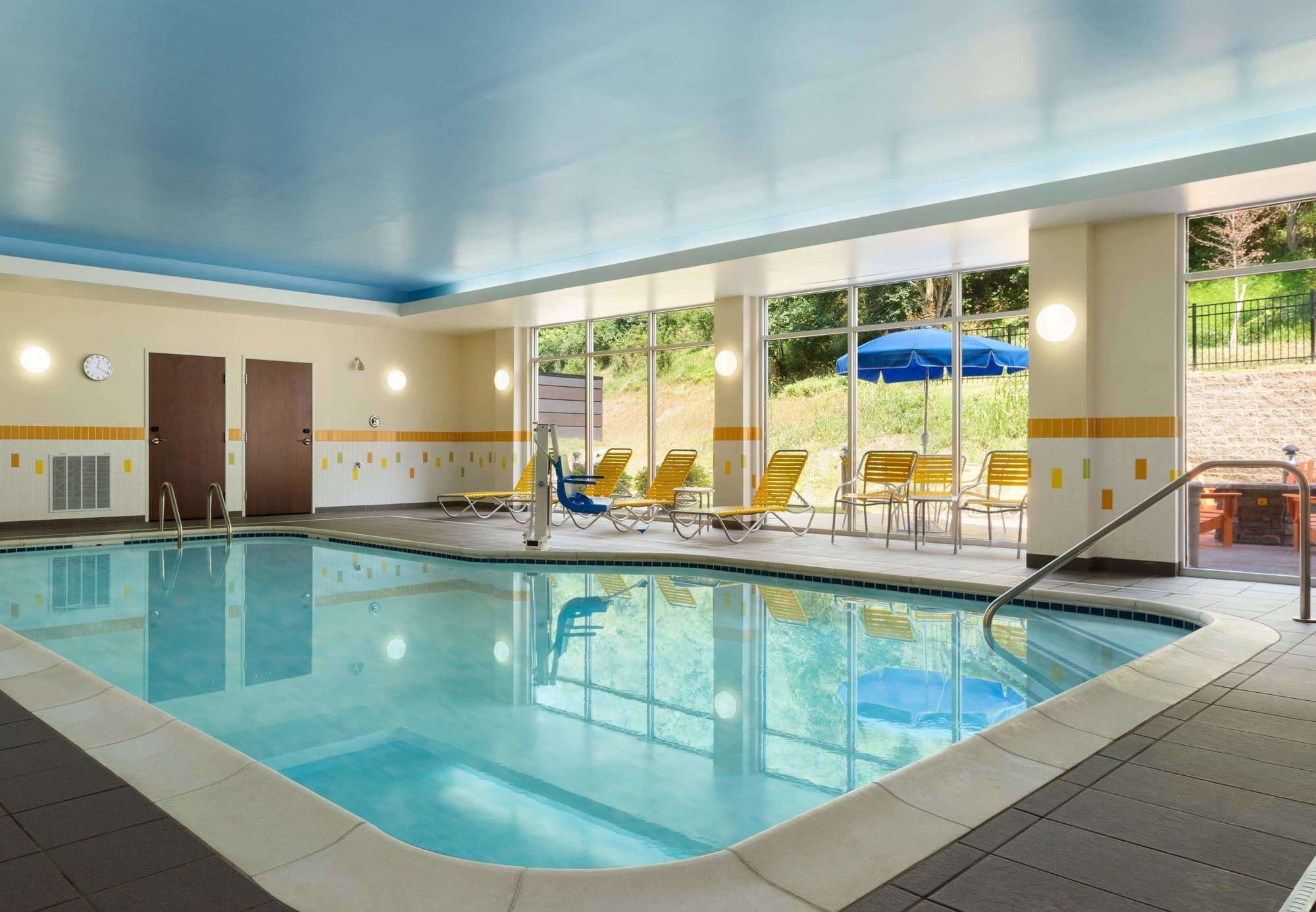 Фото Fairfield Inn & Suites Athens