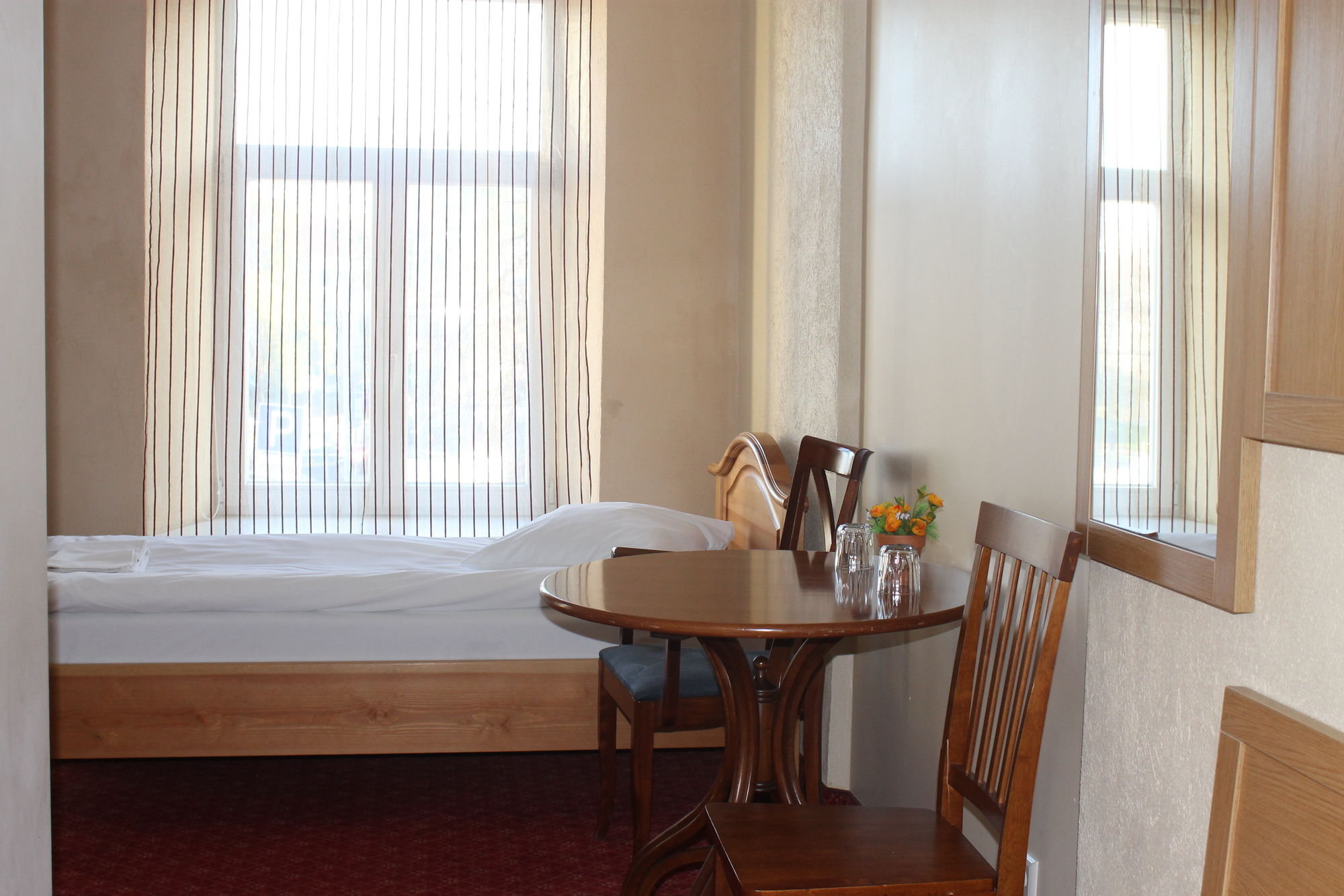 Фото Alexa Old Town Hotel