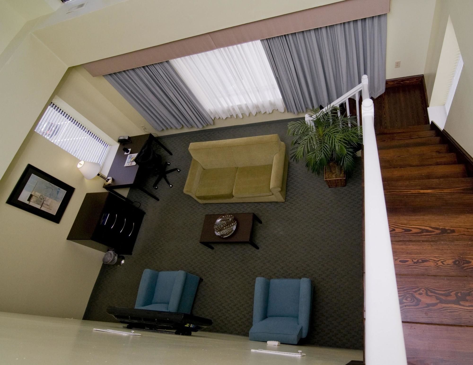 Фото Best Western Plus Coastline Inn