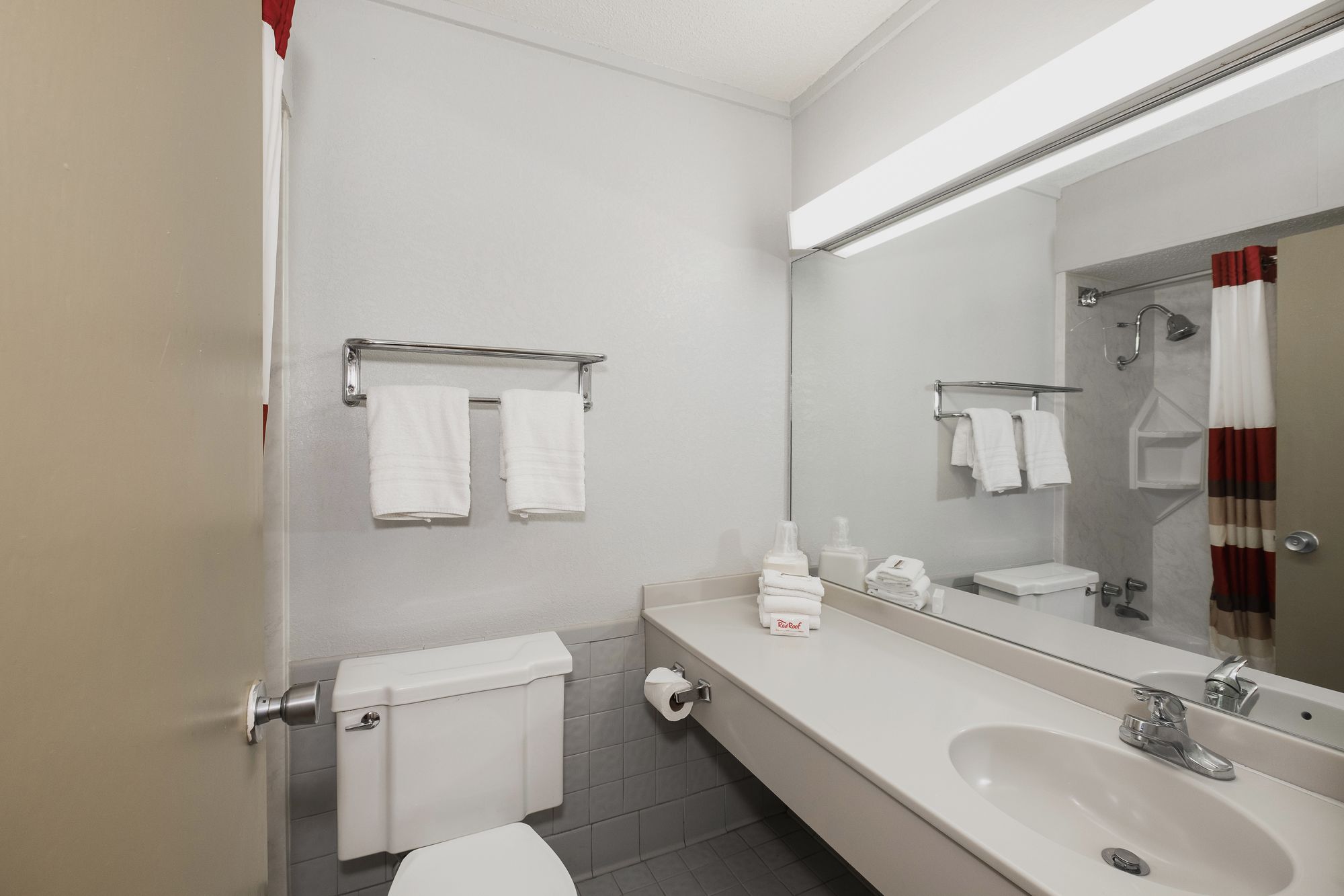 Фото Red Roof Inn Meridian