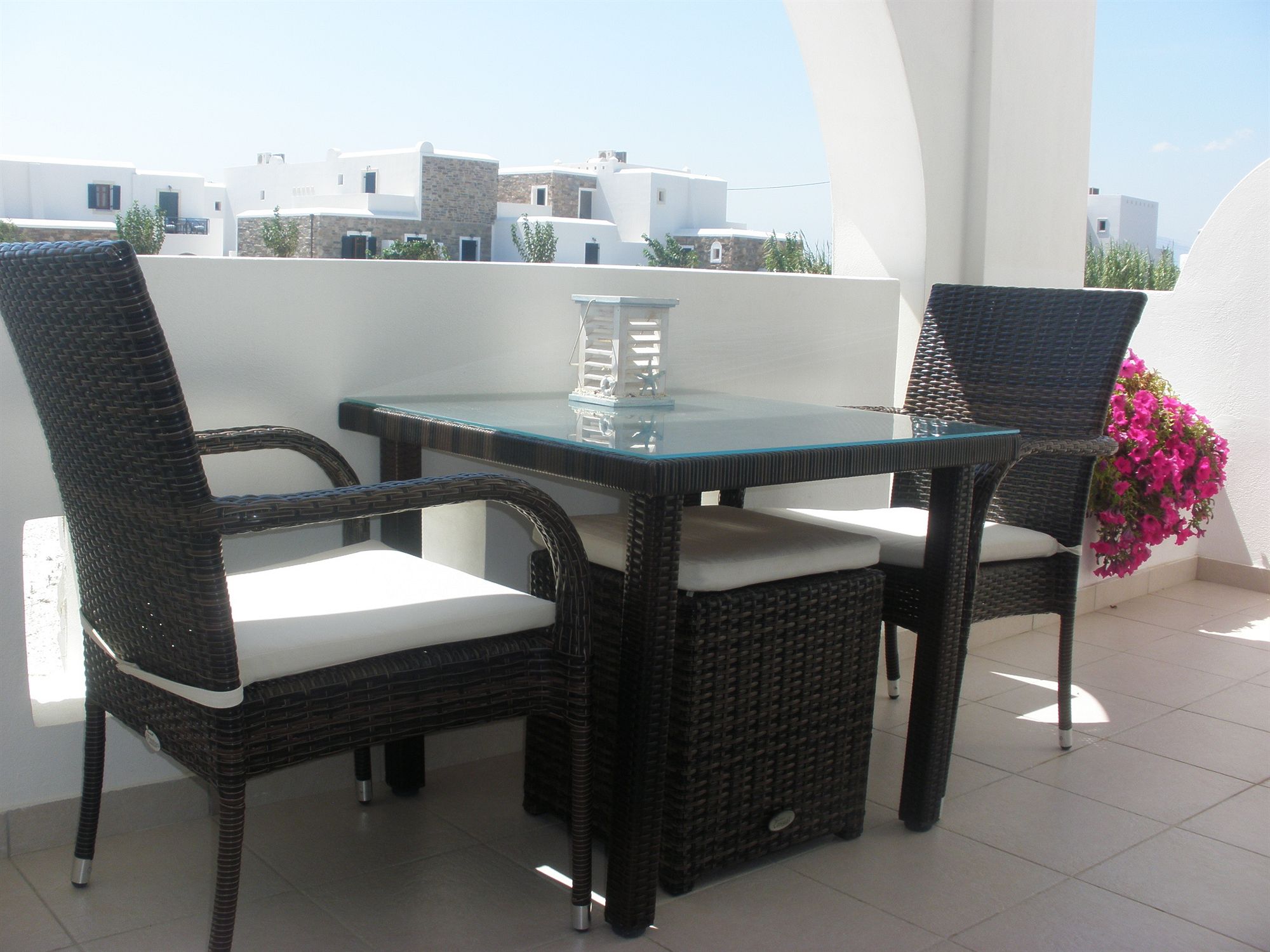 Фото Blue Harmony Apartments