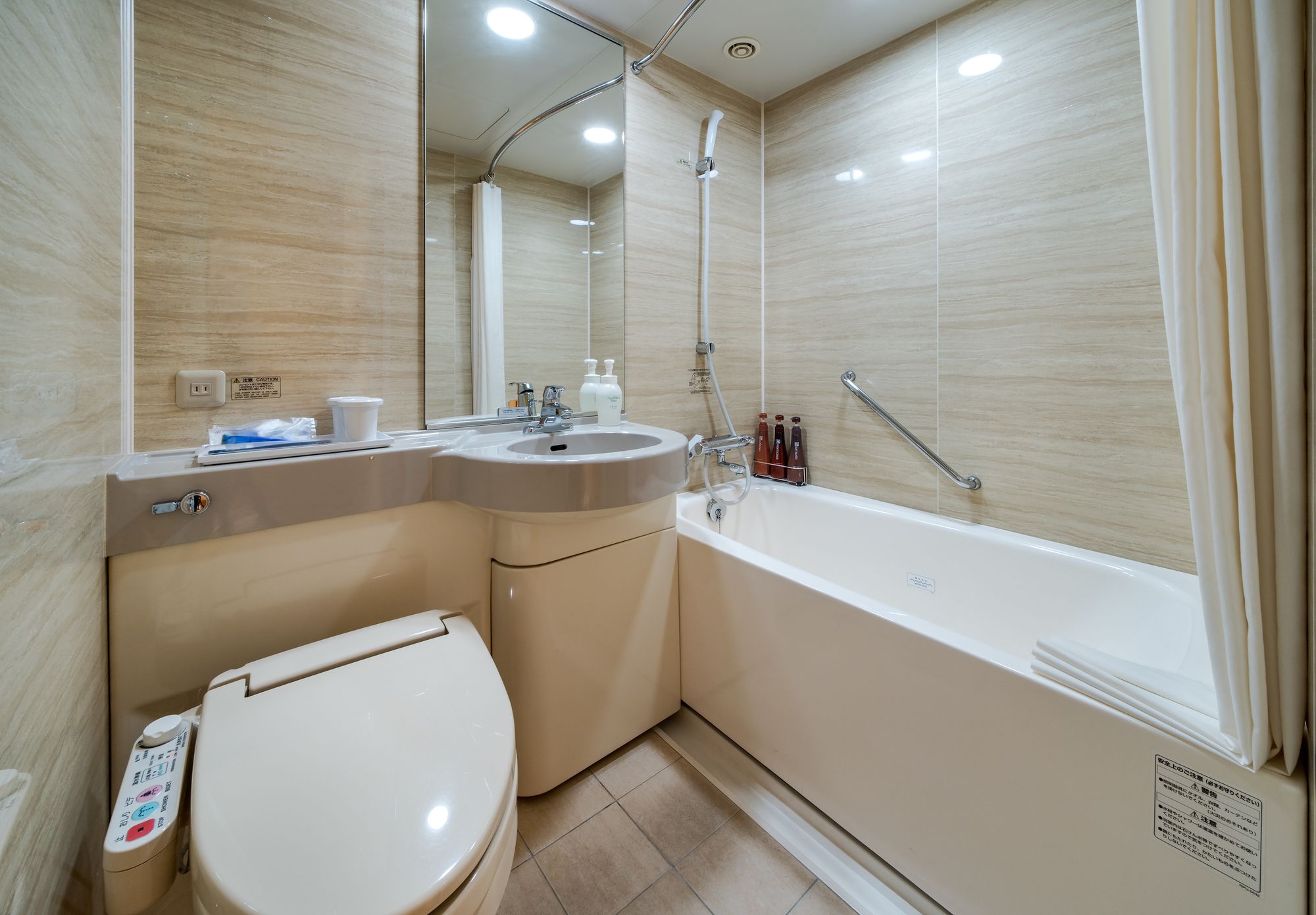 Фото Daiwa Roynet Hotel Hiroshima