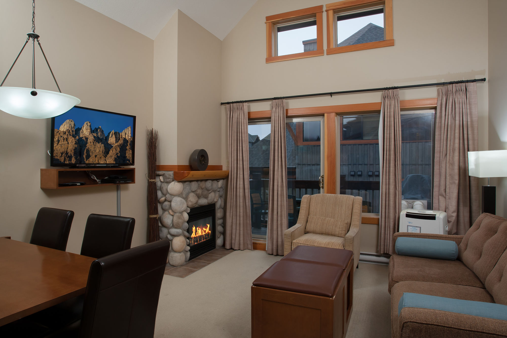 Фото Lodges at Canmore