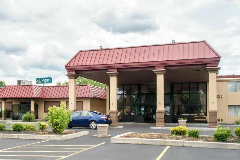 Гостиница Quality Inn Rochester Airport