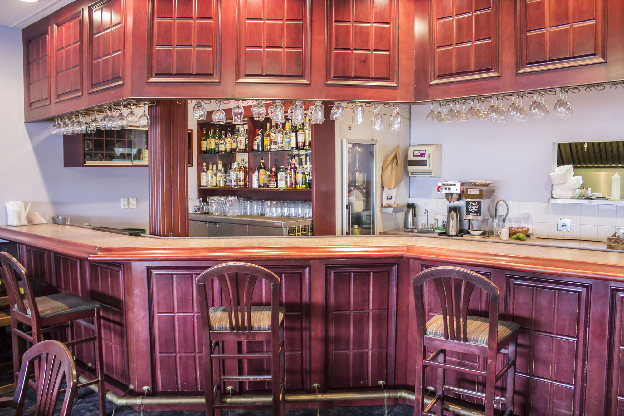 Фото Ramada by Wyndham Nisku Edmonton Airport