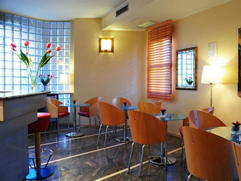 Фото Hotel Maxim