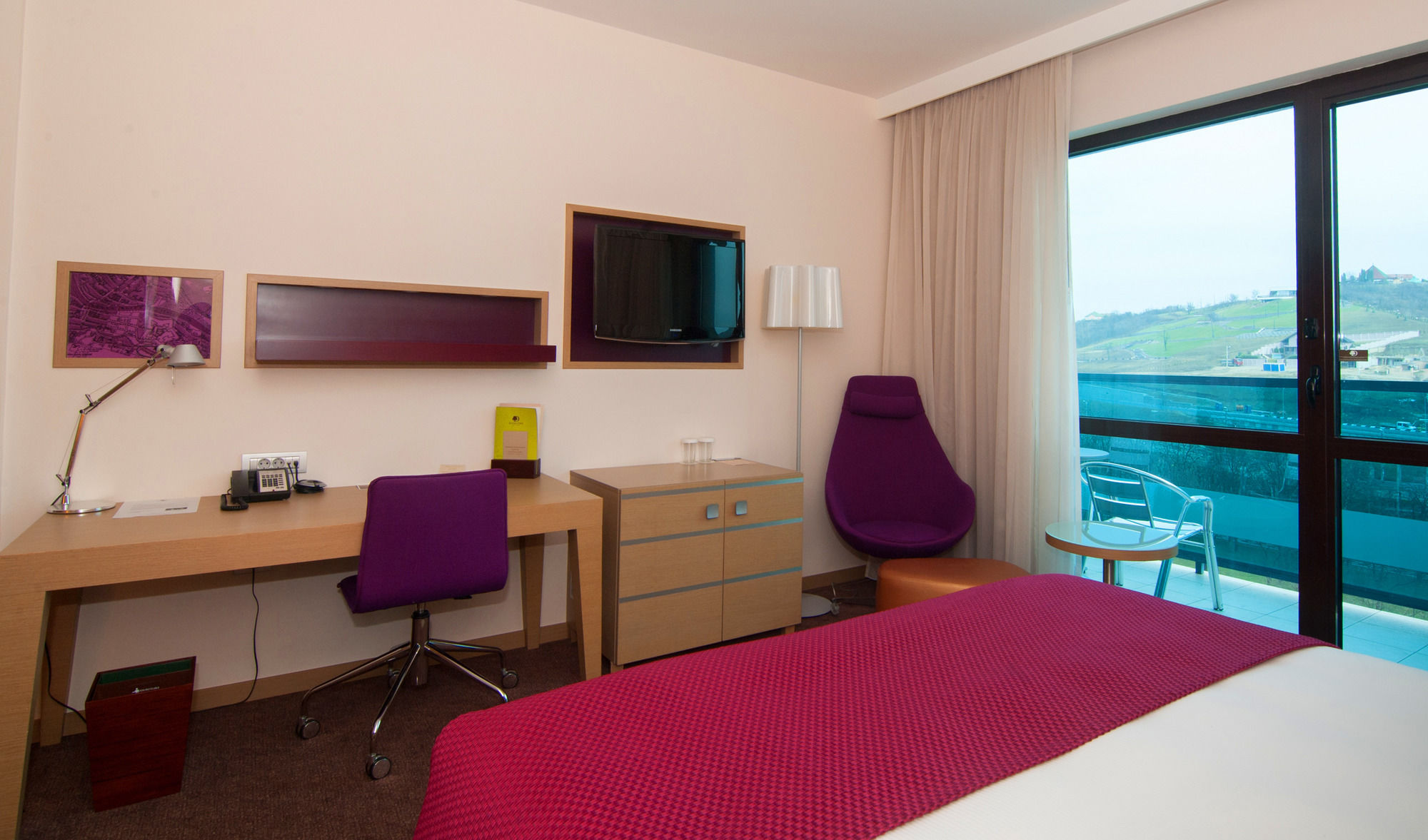 Фото DoubleTree by Hilton Oradea