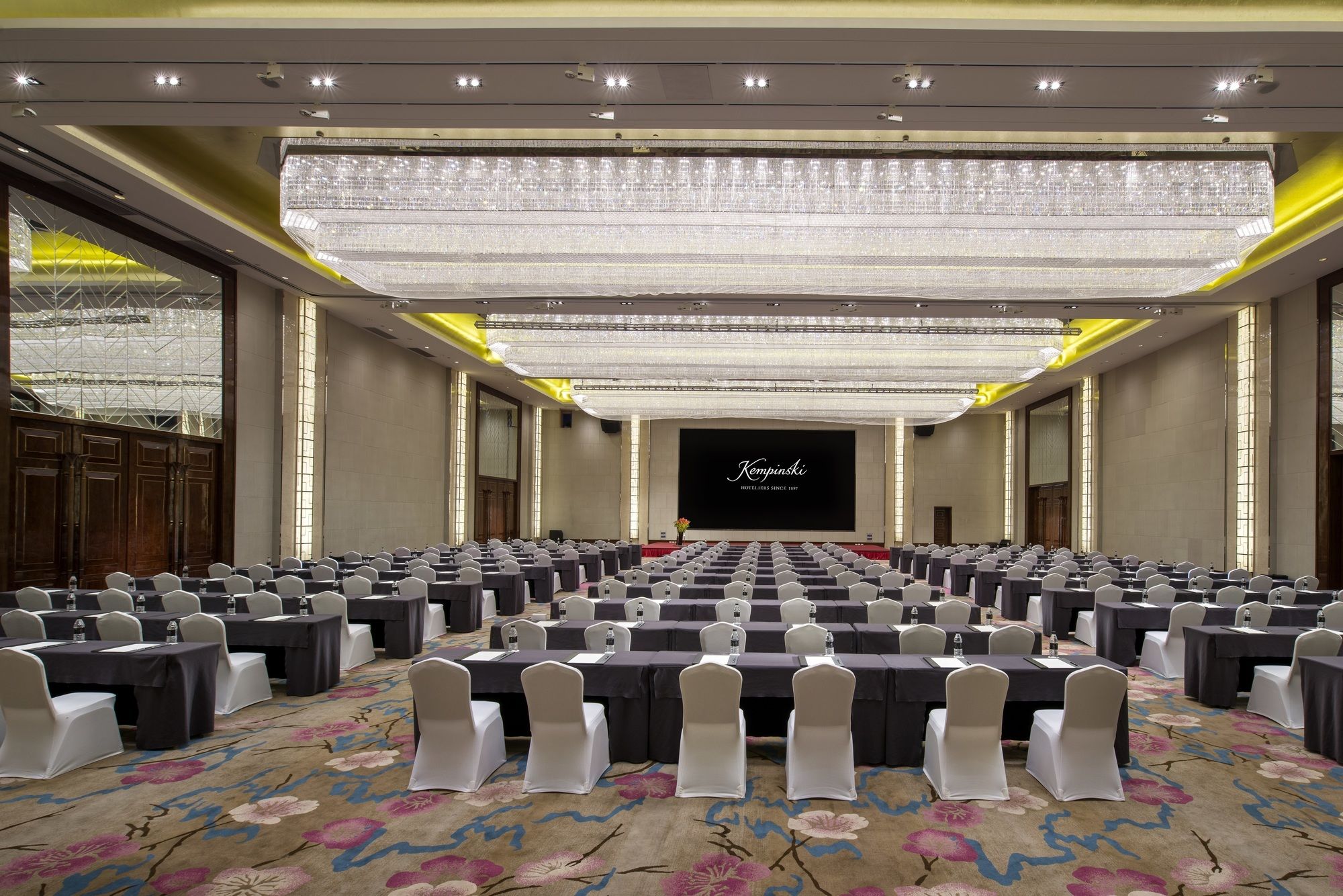 Фото Jw Marriott Hotel Harbin River North