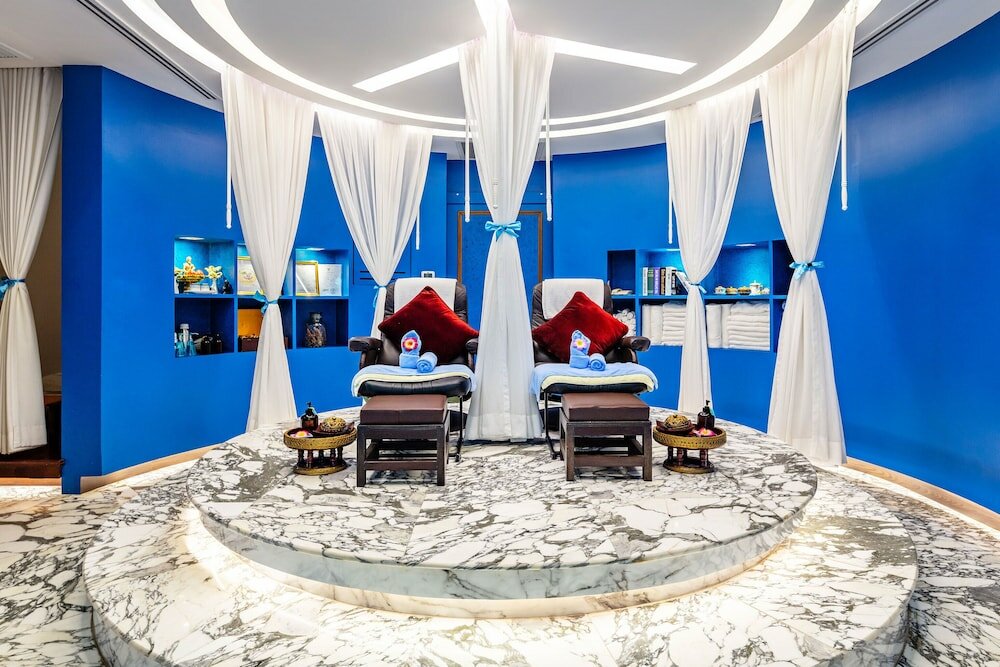 Фото A-One New Wing Hotel