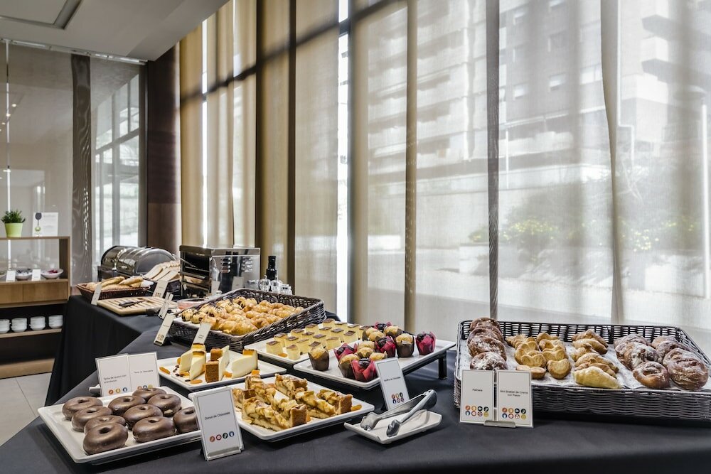 Фото Exe Barcelona Gate