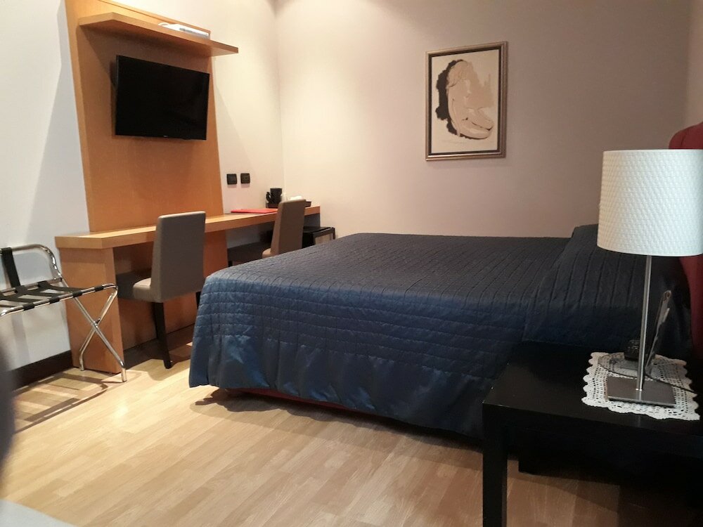 Фото Residenza Cola di Rienzo - Suite in Rome