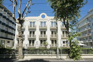 Гостиница Hotel Ambassador