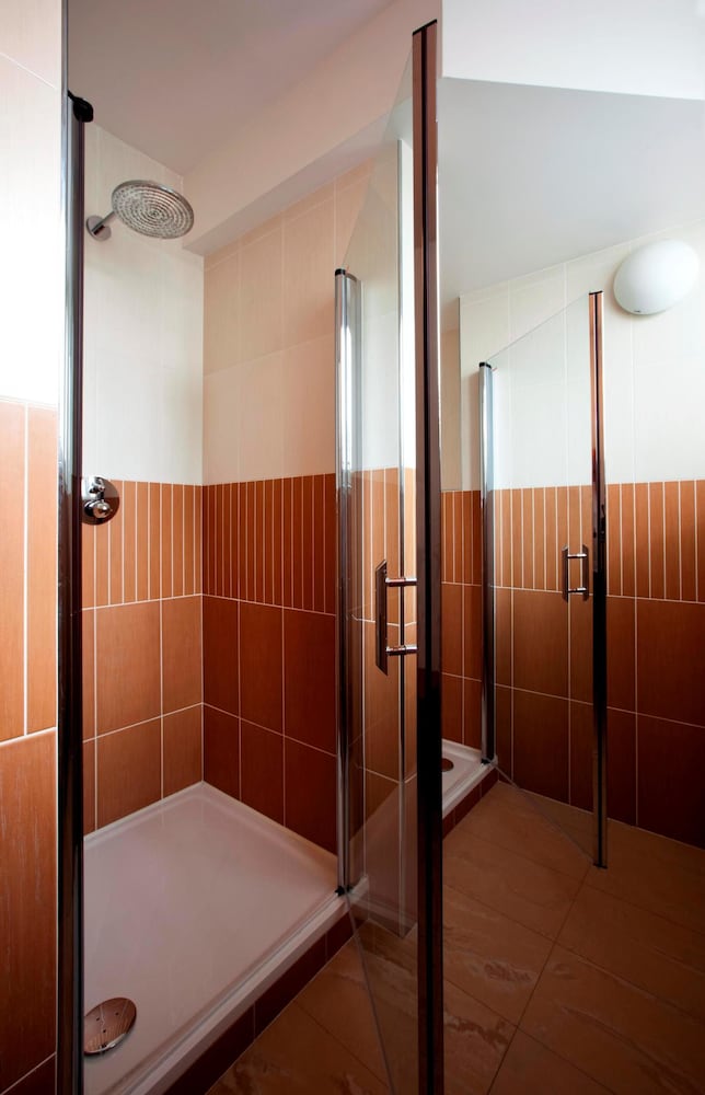 Фото Hotel Relax Inn