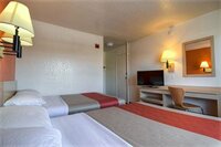 Фото Motel 6 Stanton