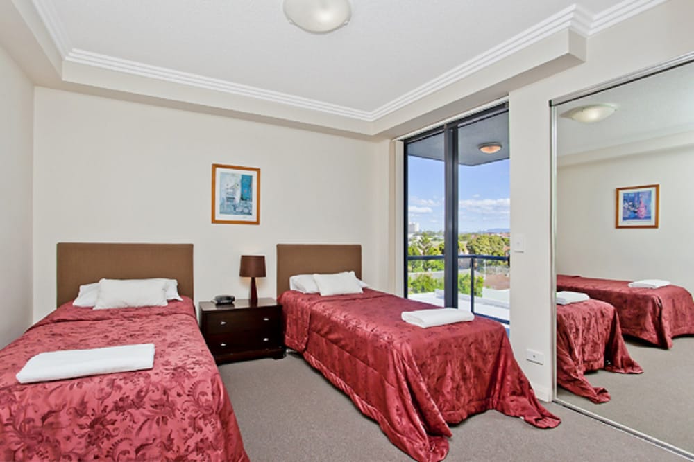 Фото Aqualine Apartments