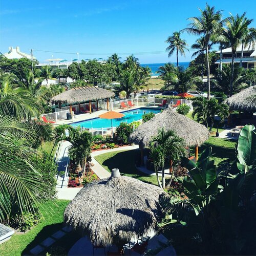 Гостиница Oceans Beach Resort в Помпано Бич