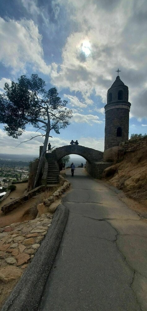 Фото Hampton Inn & Suites Riverside/Corona East