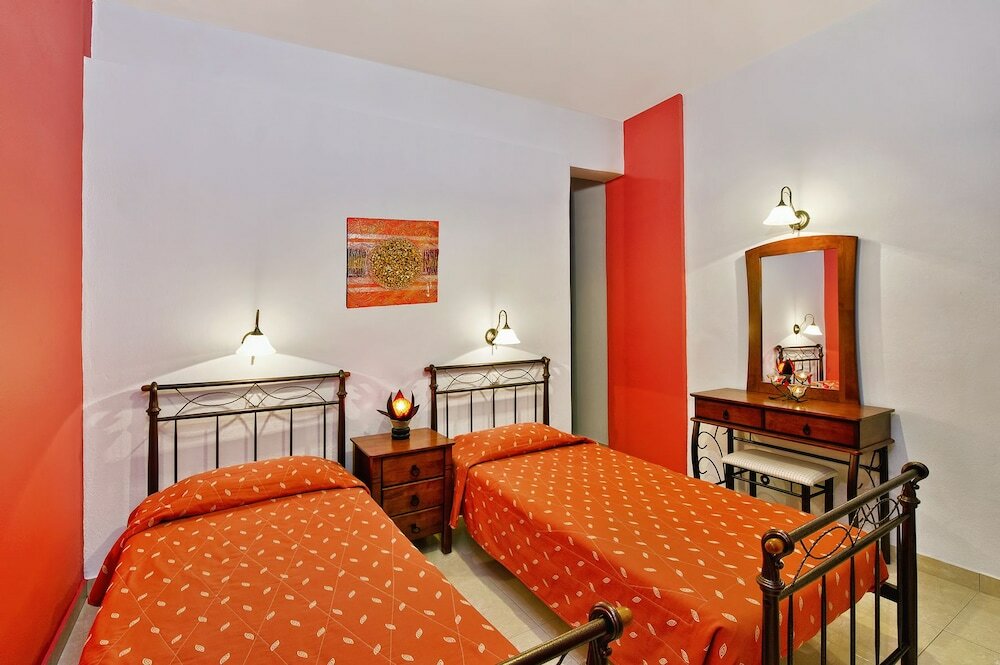 Фото Petros Villa