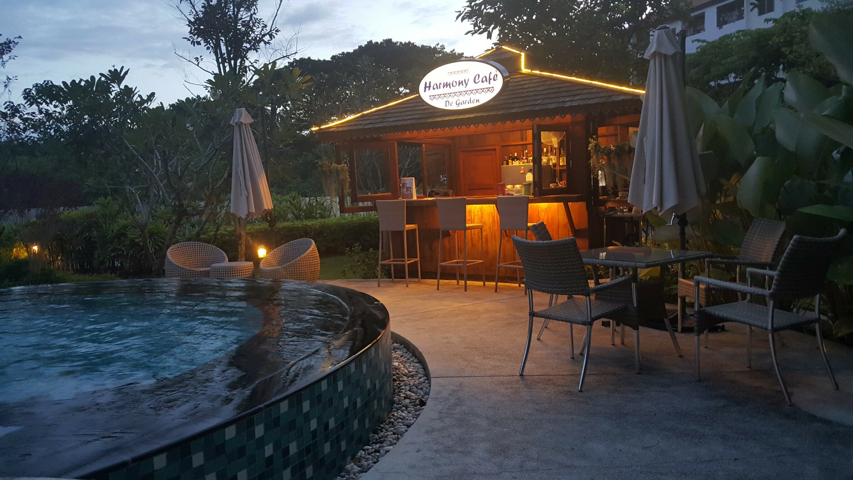 Фото Harmony Resort Hotel