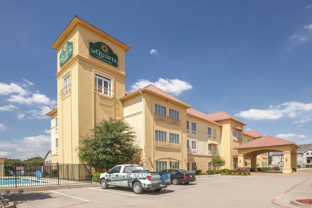 Hotel La Quinta Inn & Suites by Wyndham Hillsboro, Hillsboro, photo
