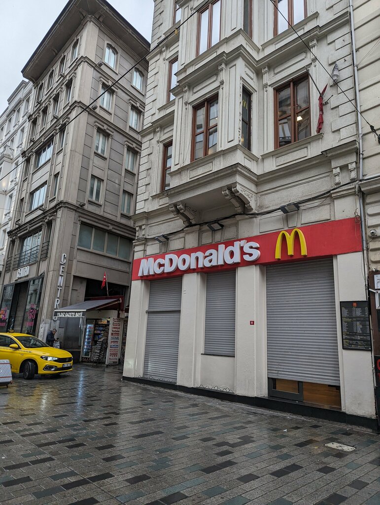 Fast food McDonald's, Beyoglu, photo