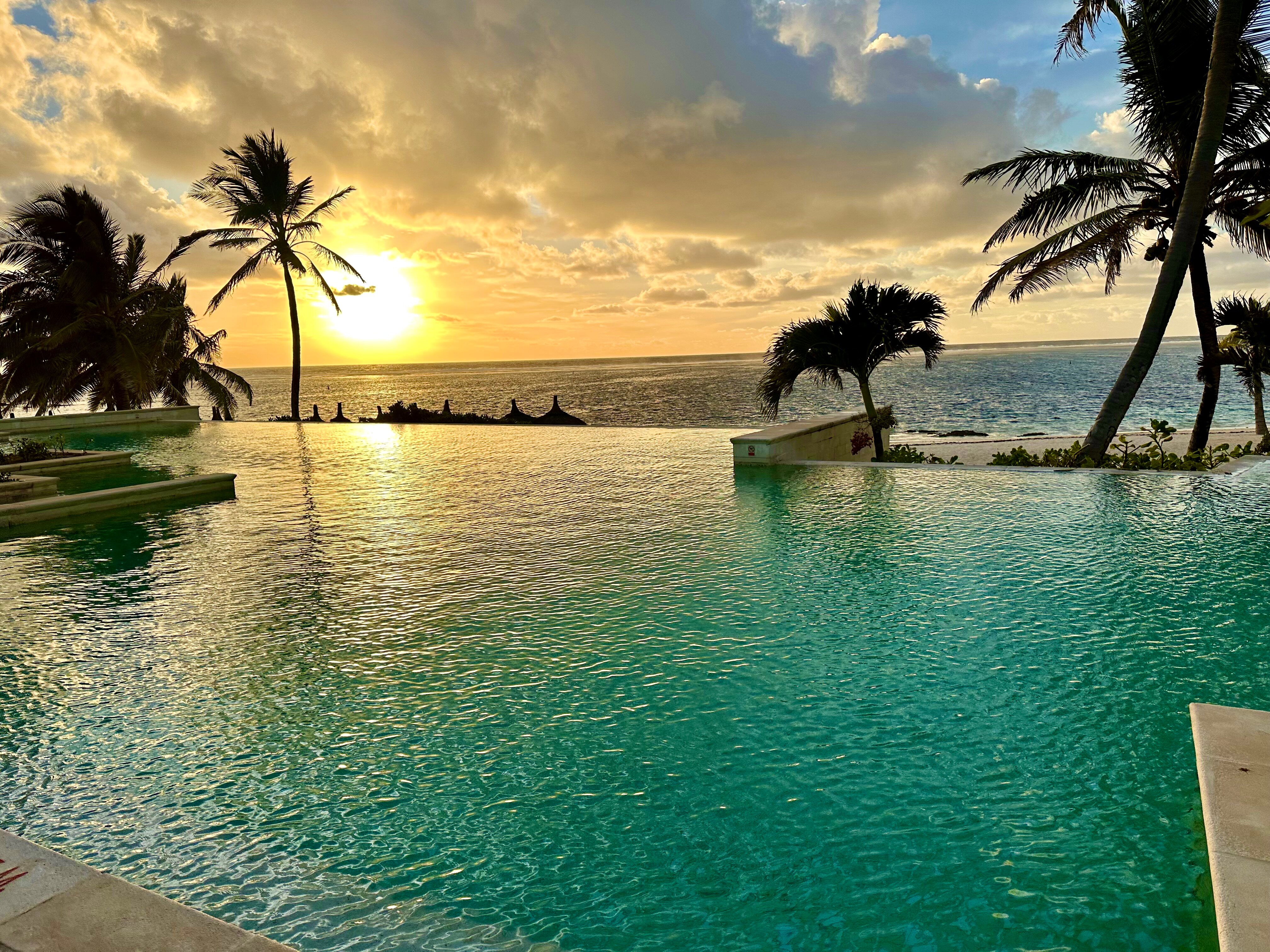 Фото Long Beach A Sun Resort