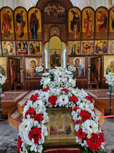 U jinsiy aloqa paytida dumbasiga uradi.