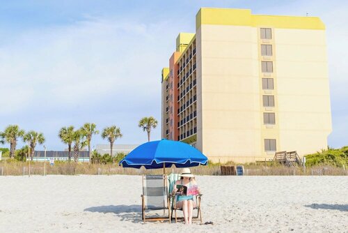 Гостиница Surfside Beach Oceanfront Hotel