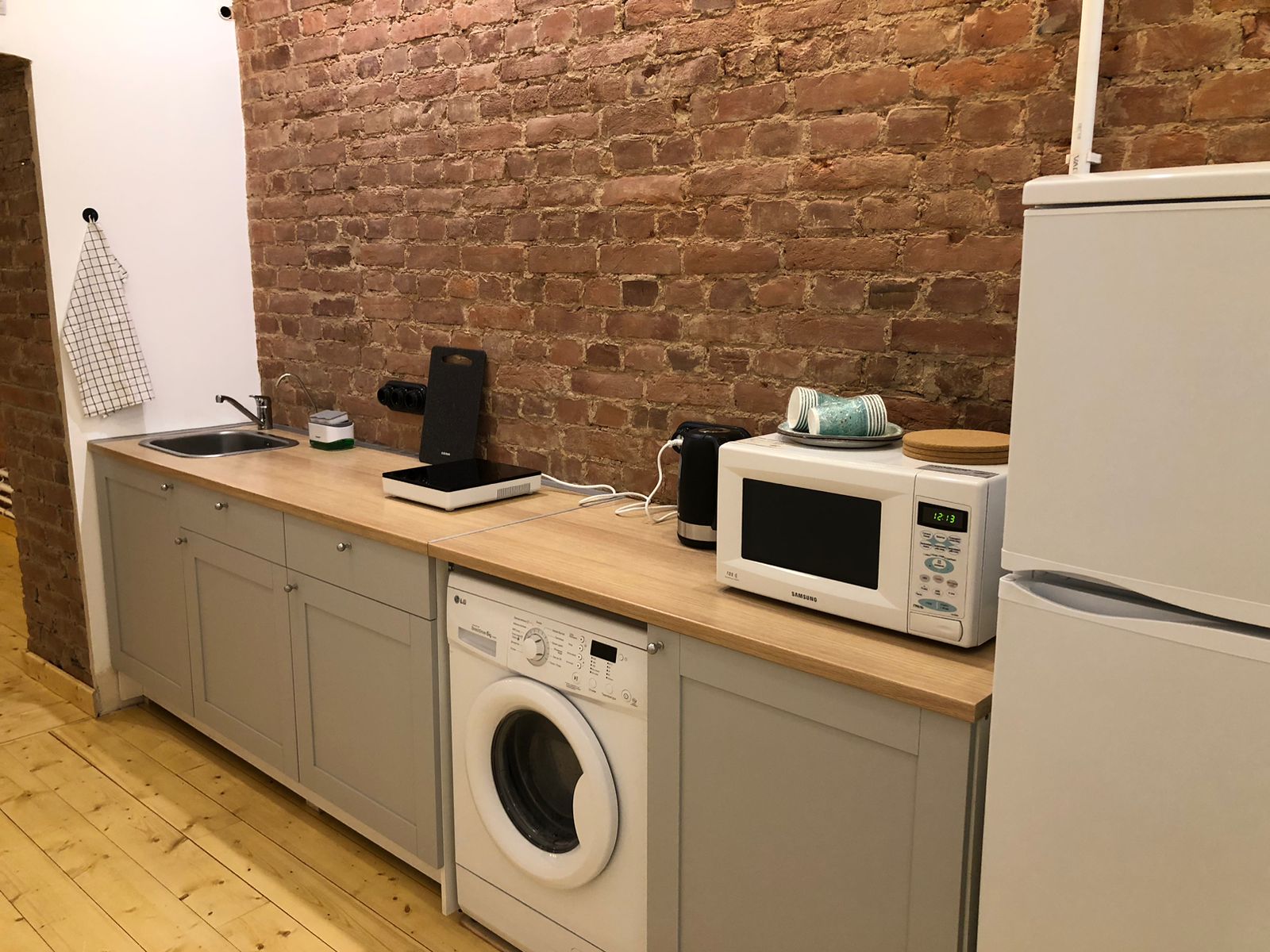 Фото Forever Young Rooms