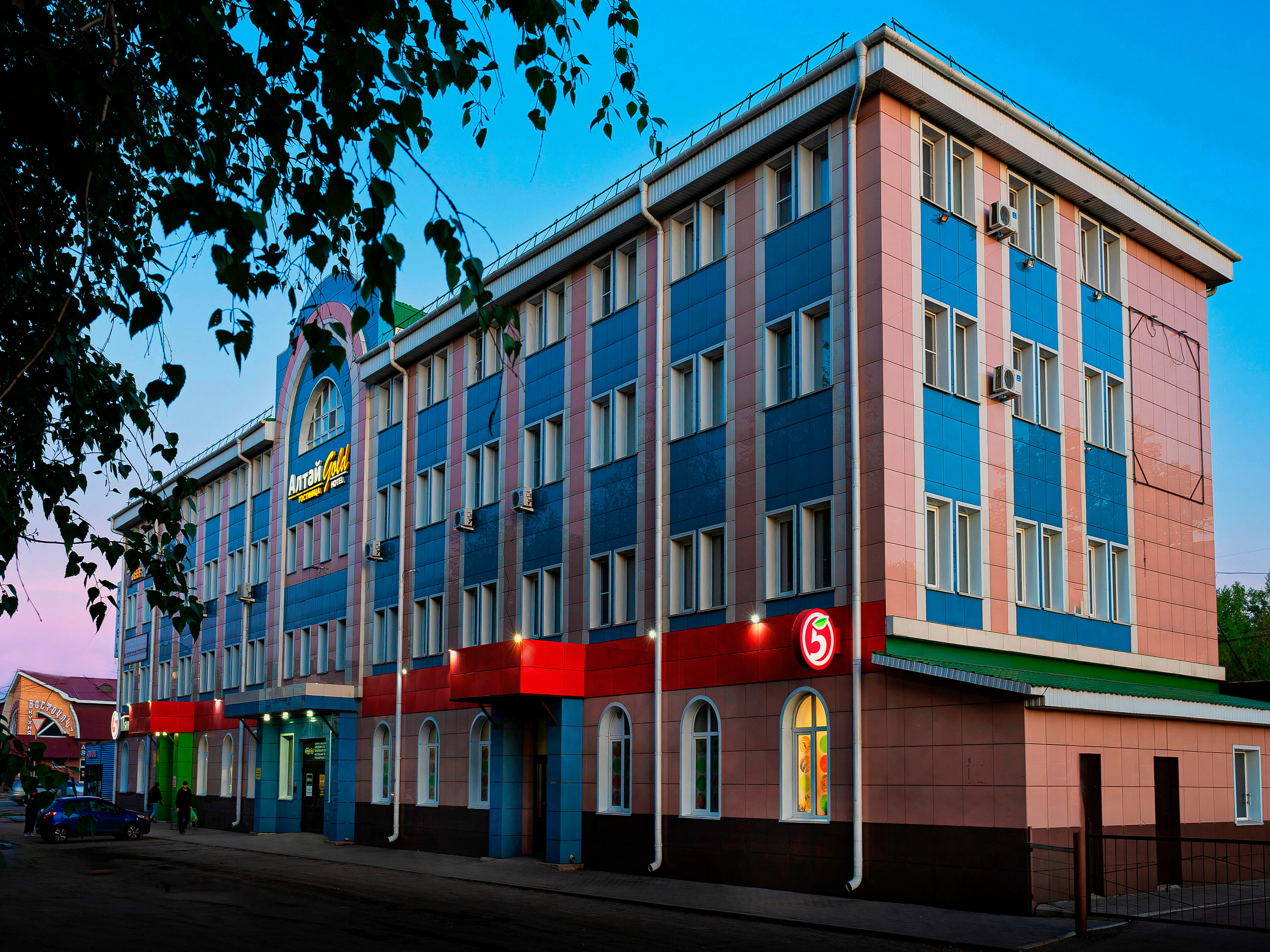 Фото отеля 3