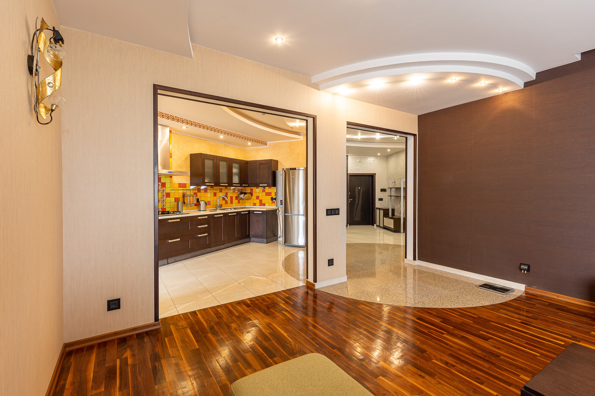 Фото Апартаменты на улице Виноградной 15/1