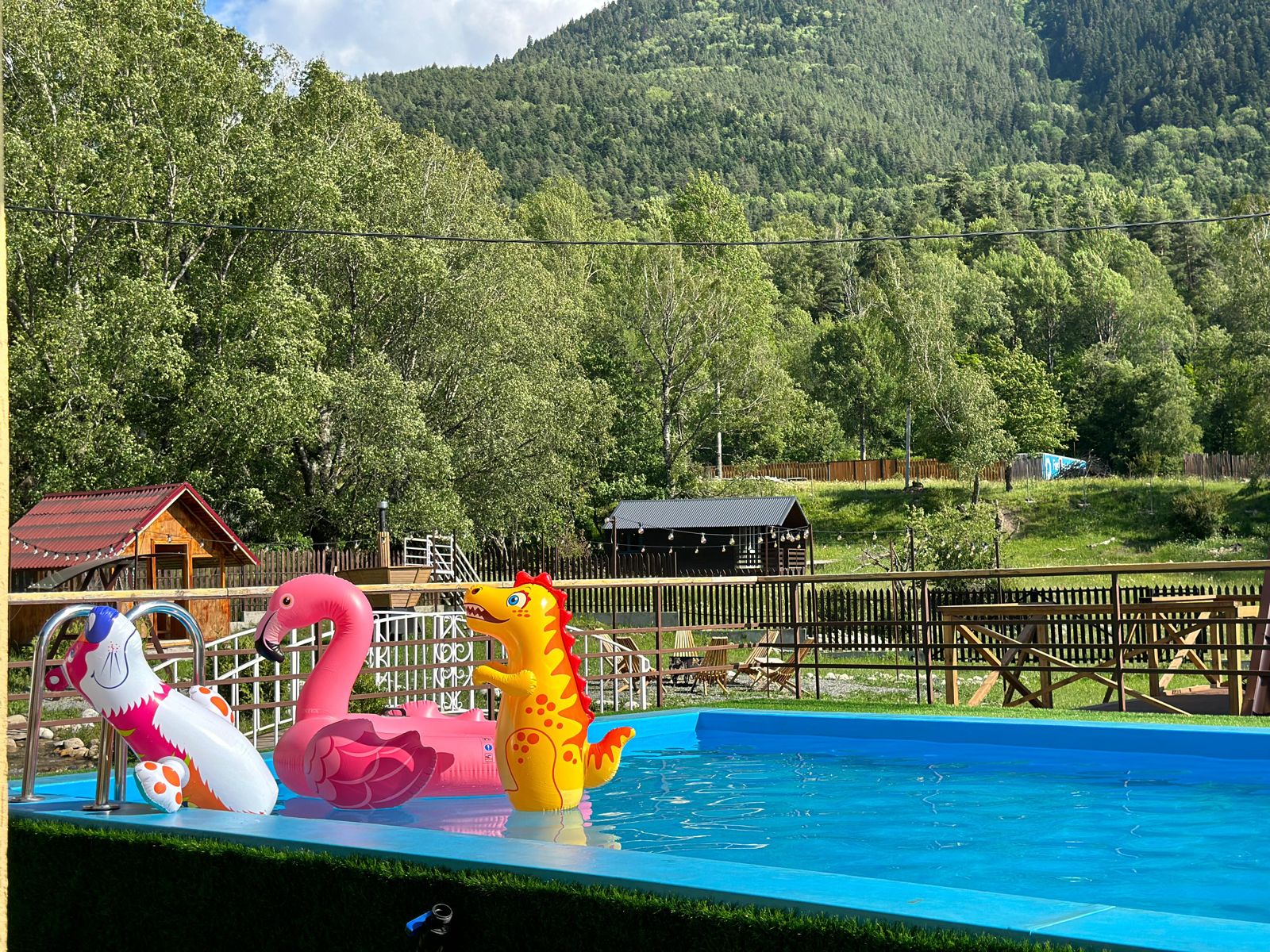 Фото Хата с краю