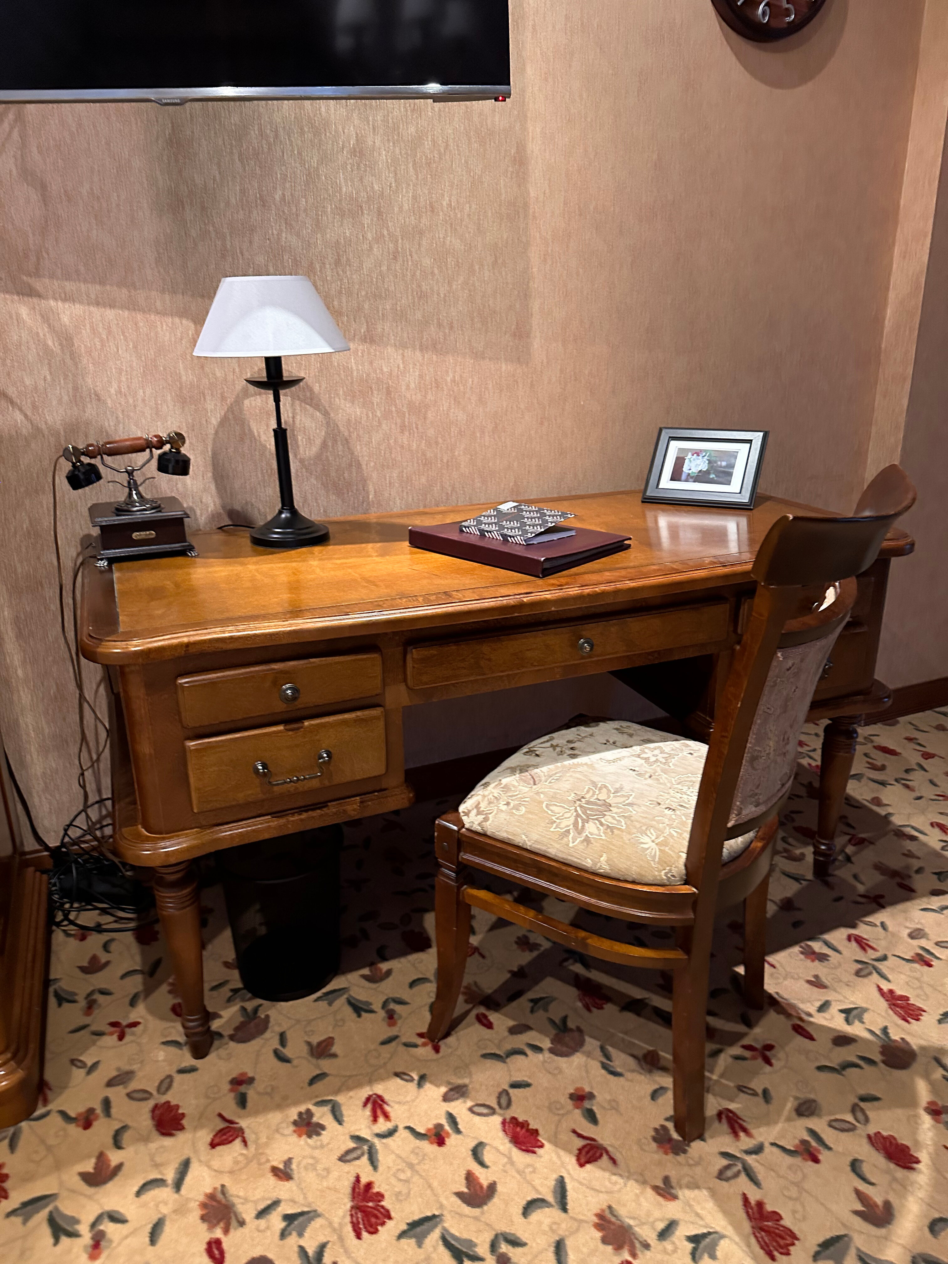 Фото Имение Алтунъ, корпус Барский флигель