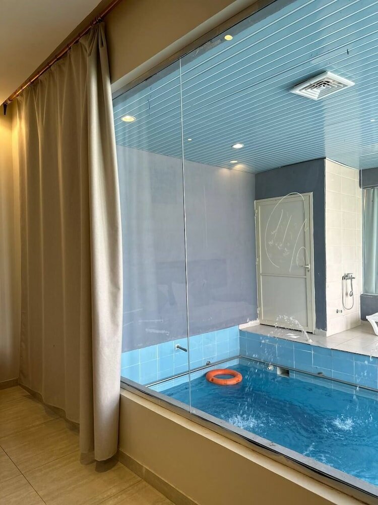 Фото Lilas International