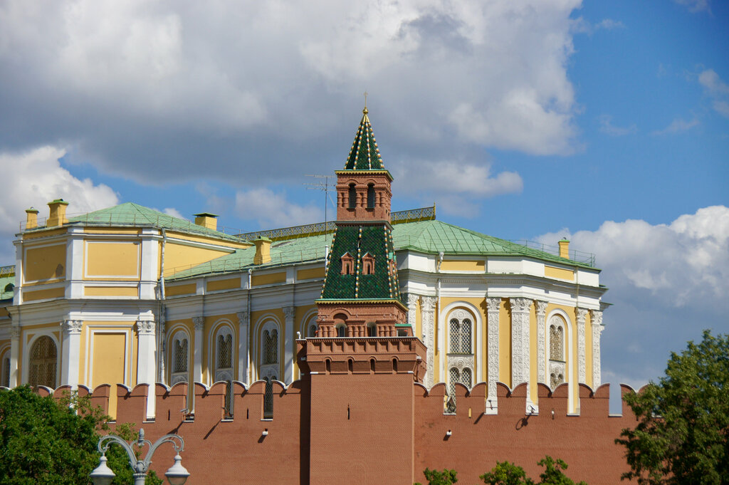Landmark, attraction Komendantskaya Tower, Moscow, photo