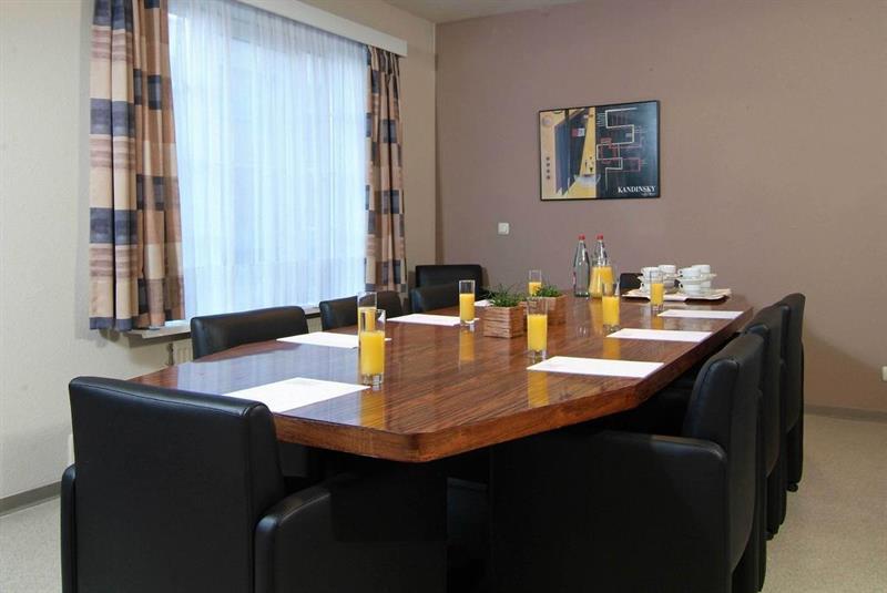 Фото Aparthotel Castelnou