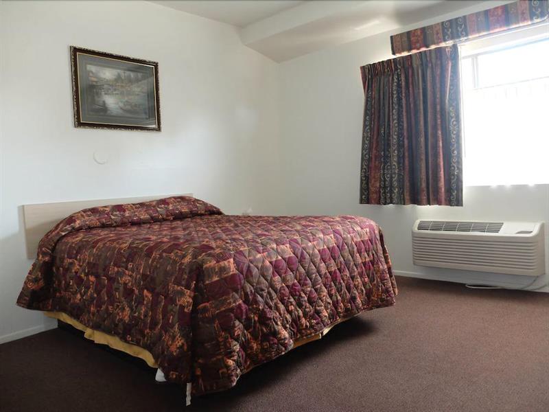 Фото Jolly Roger Hotel