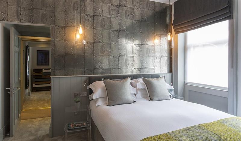 Фото The Bull and The Hide