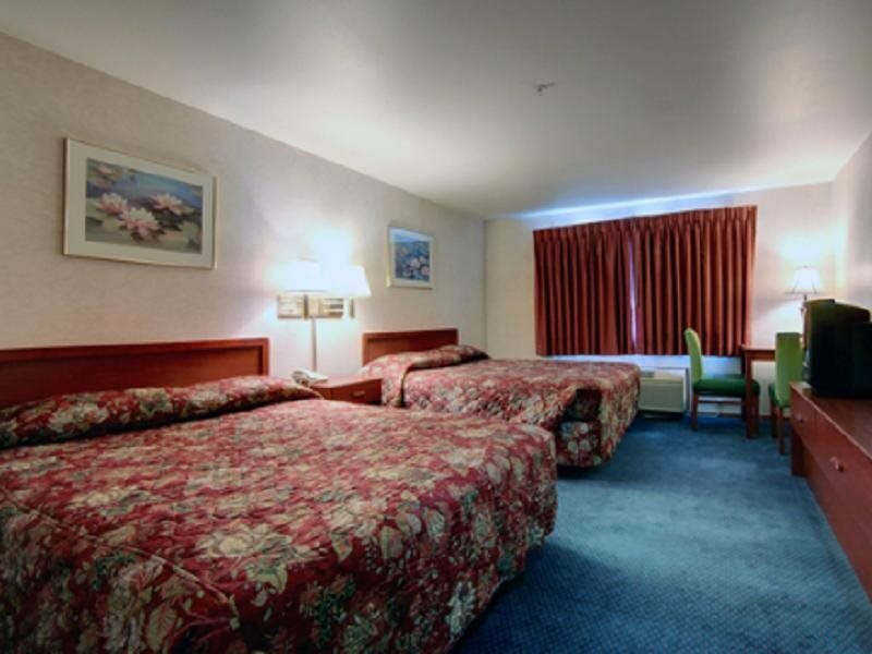 Фото Americas Best Value Inn Edmonds Seattle N