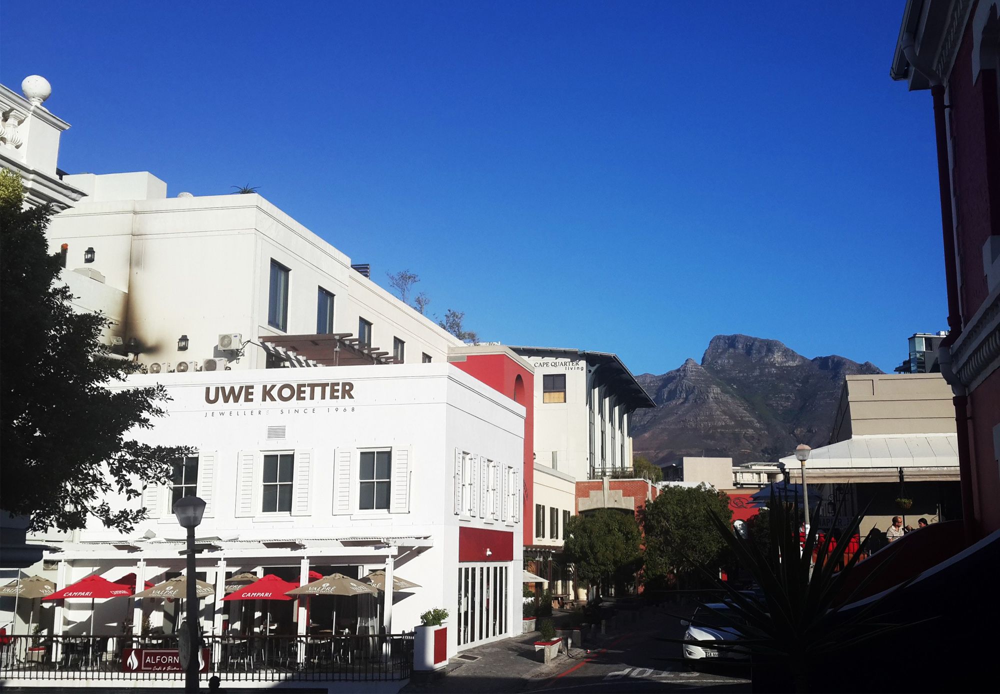 Фото Purple House