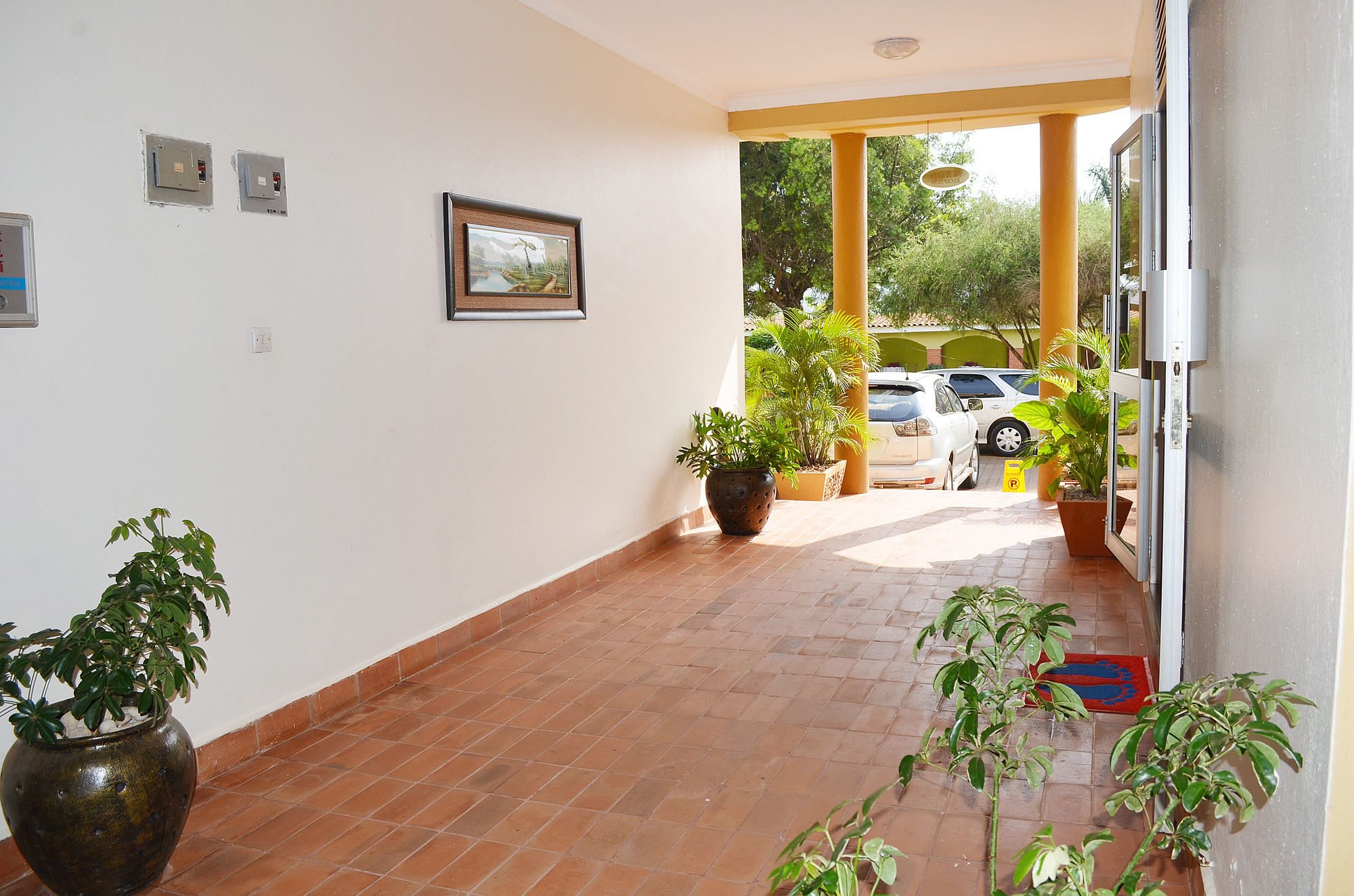 Фото Victoria Travel Hotel