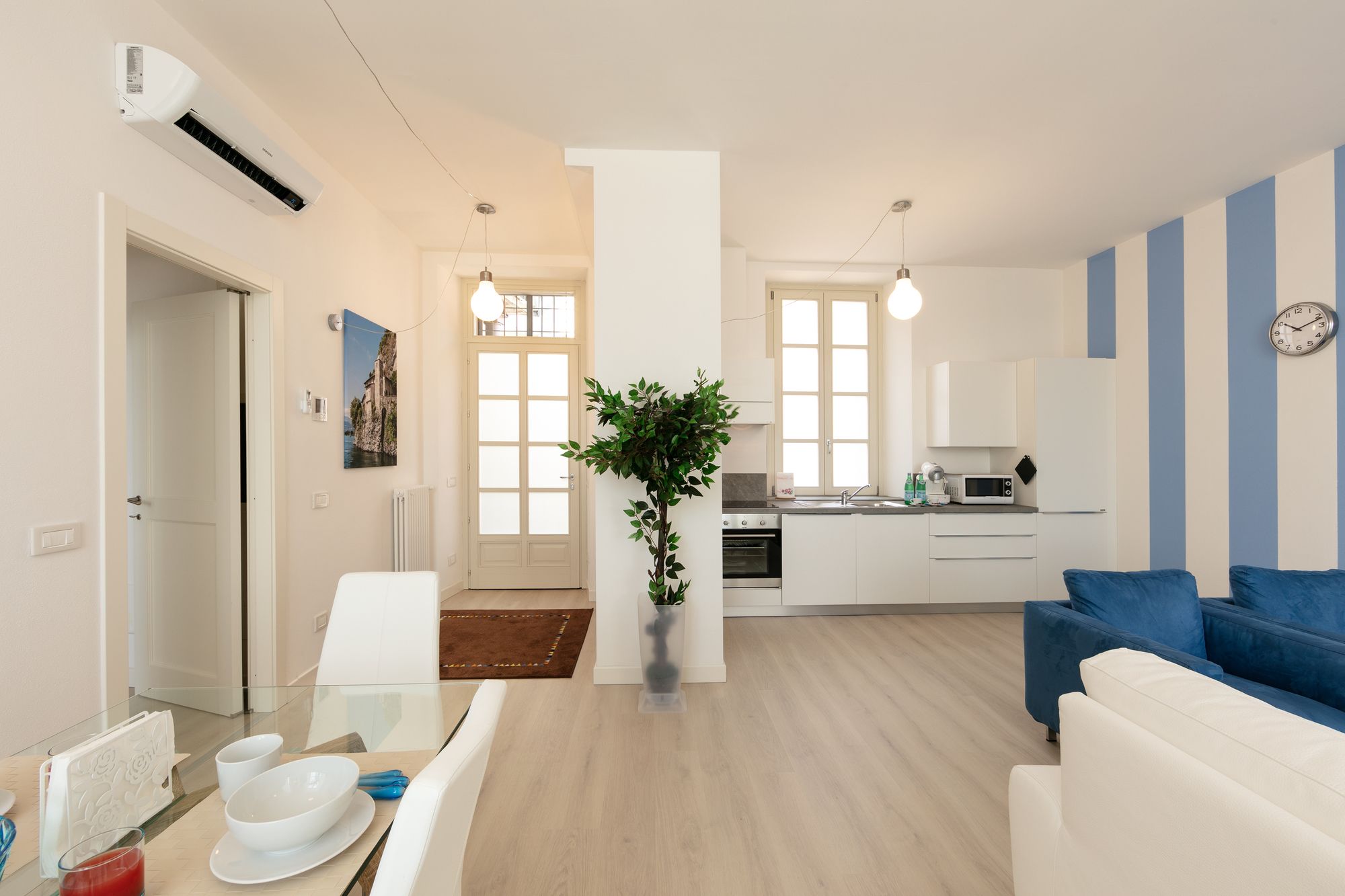 Фото Verbania - Luxury Italy Apartments