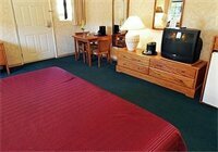 Гостиница Quality Inn & Suites Bremerton near Naval Shipyard в Бремертоне