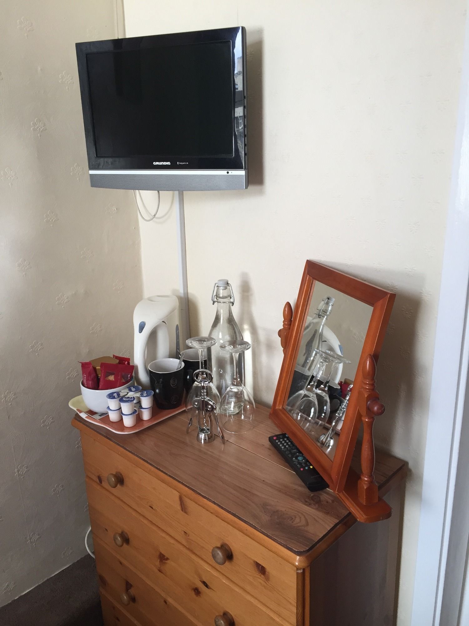 Фото Westbury House