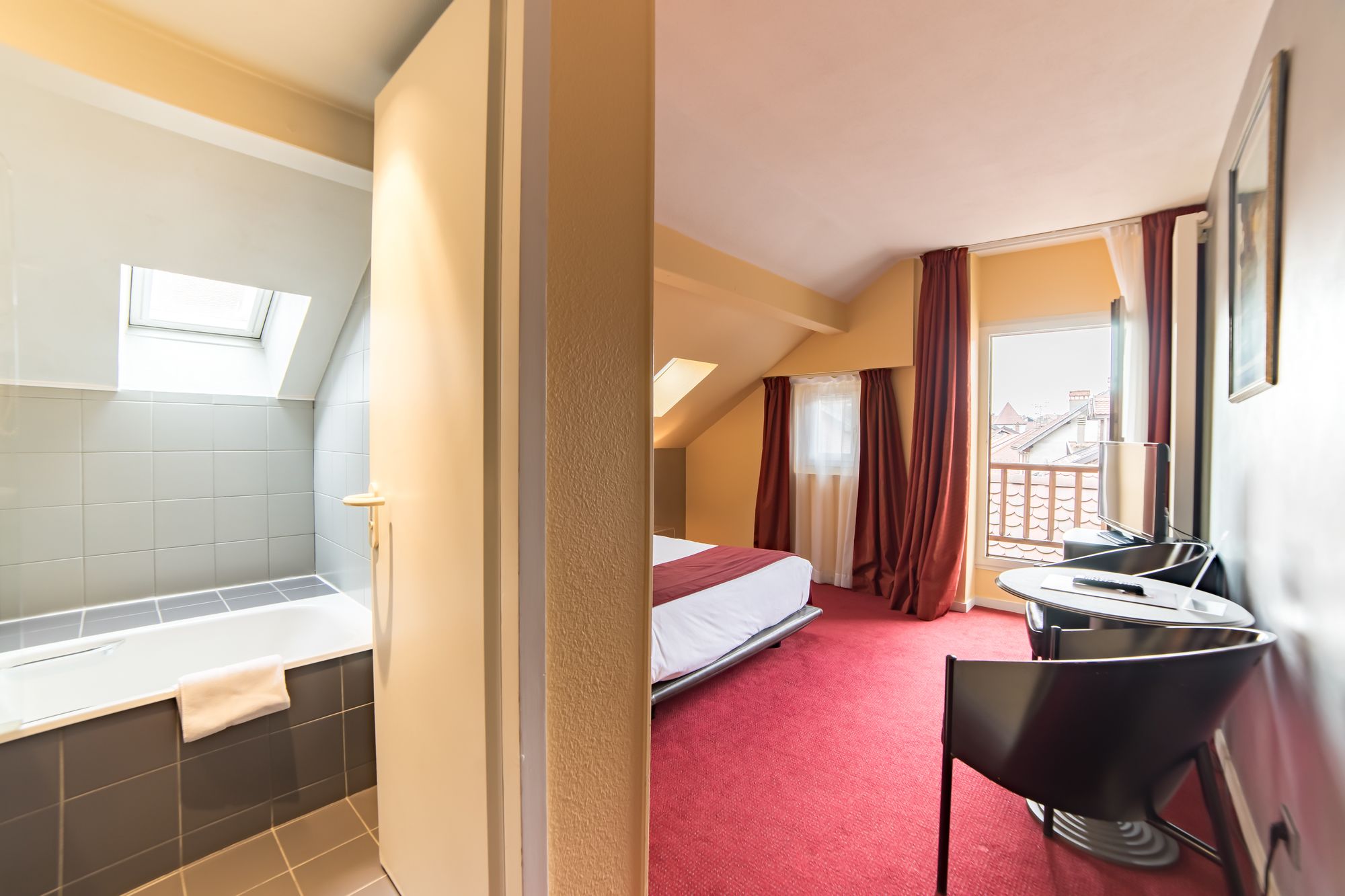 Фото Hôtel du Palais de l'Isle