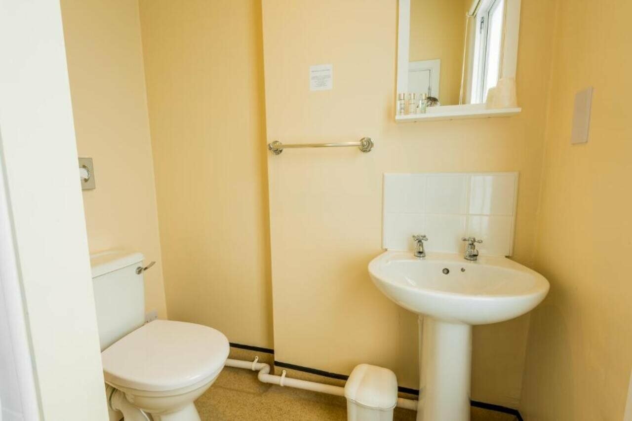 Фото The Longboat Inn